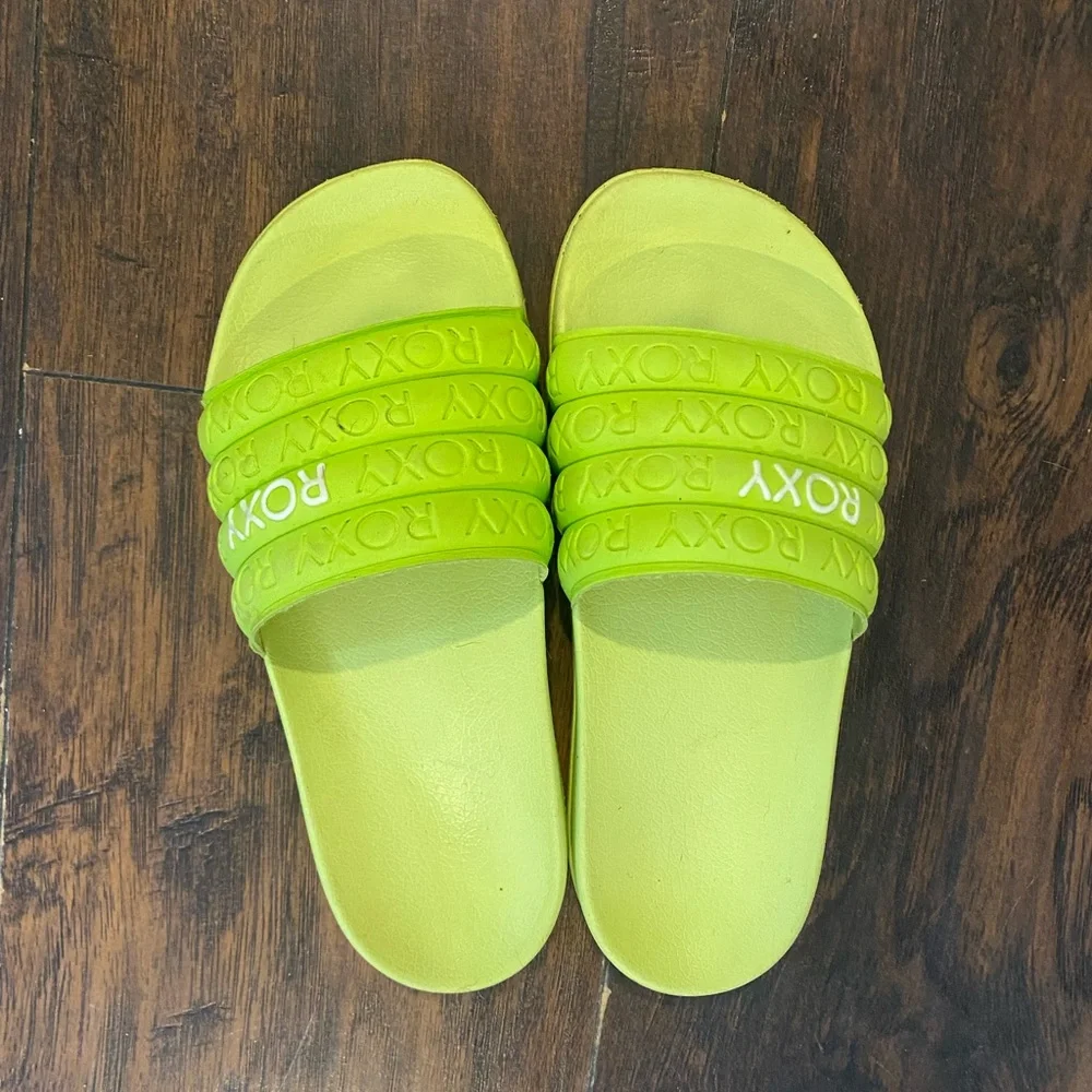 Green Roxy sandals - Picture 3 of 5